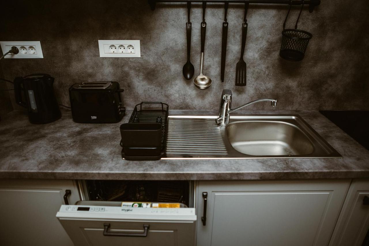Arini White House Apartment Сибиу Екстериор снимка
