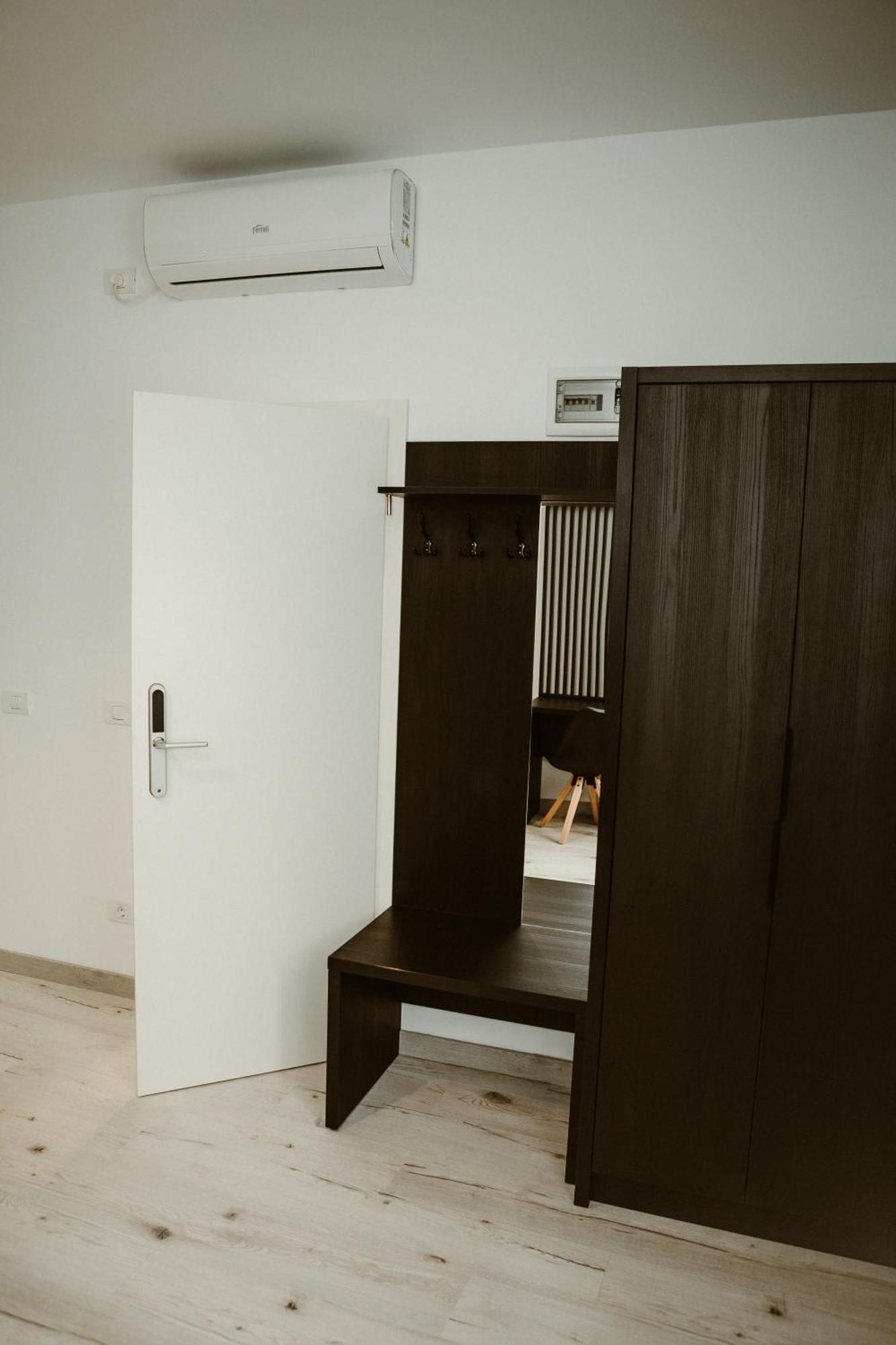 Arini White House Apartment Сибиу Екстериор снимка