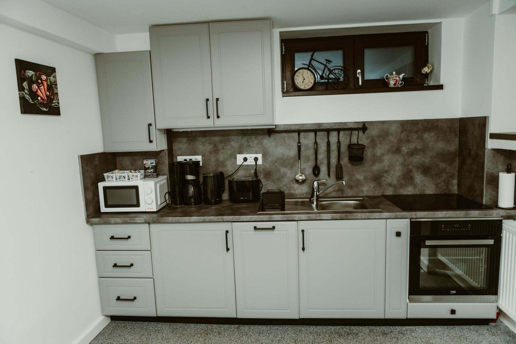Arini White House Apartment Сибиу Екстериор снимка